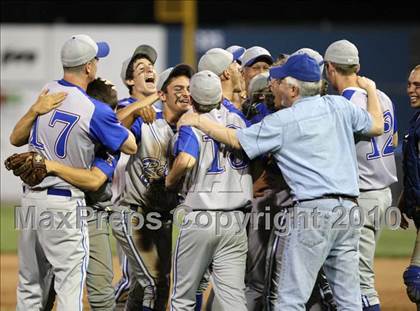 Thumbnail 3 in Lyons vs. Cuba-Rushford (Section 5 Class C Final) photogallery.