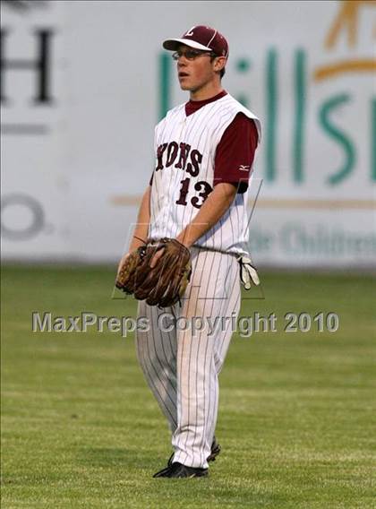 Thumbnail 3 in Lyons vs. Cuba-Rushford (Section 5 Class C Final) photogallery.