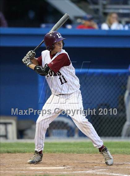 Thumbnail 2 in Lyons vs. Cuba-Rushford (Section 5 Class C Final) photogallery.