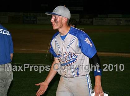 Thumbnail 1 in Lyons vs. Cuba-Rushford (Section 5 Class C Final) photogallery.