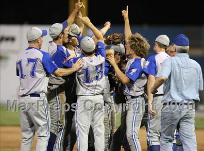 Thumbnail 2 in Lyons vs. Cuba-Rushford (Section 5 Class C Final) photogallery.