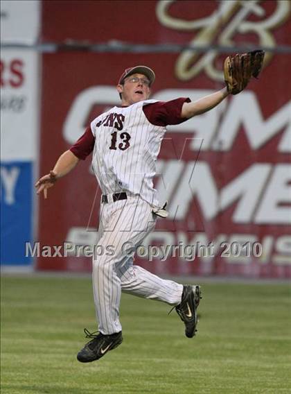 Thumbnail 2 in Lyons vs. Cuba-Rushford (Section 5 Class C Final) photogallery.
