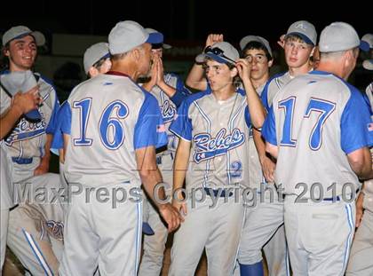 Thumbnail 1 in Lyons vs. Cuba-Rushford (Section 5 Class C Final) photogallery.