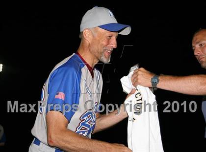 Thumbnail 2 in Lyons vs. Cuba-Rushford (Section 5 Class C Final) photogallery.