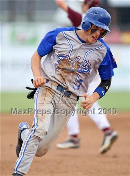 Thumbnail 1 in Lyons vs. Cuba-Rushford (Section 5 Class C Final) photogallery.