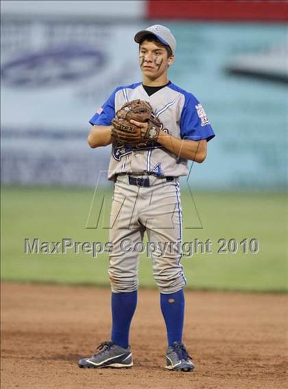 Thumbnail 1 in Lyons vs. Cuba-Rushford (Section 5 Class C Final) photogallery.