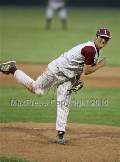 Thumbnail 2 in Lyons vs. Cuba-Rushford (Section 5 Class C Final) photogallery.