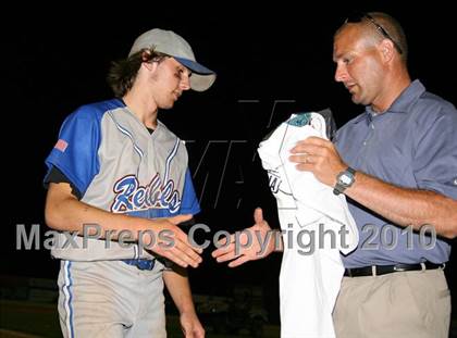 Thumbnail 3 in Lyons vs. Cuba-Rushford (Section 5 Class C Final) photogallery.