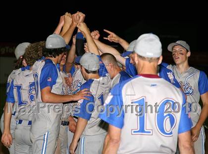 Thumbnail 3 in Lyons vs. Cuba-Rushford (Section 5 Class C Final) photogallery.