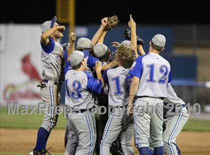 Thumbnail 1 in Lyons vs. Cuba-Rushford (Section 5 Class C Final) photogallery.