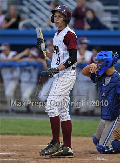 Thumbnail 1 in Lyons vs. Cuba-Rushford (Section 5 Class C Final) photogallery.