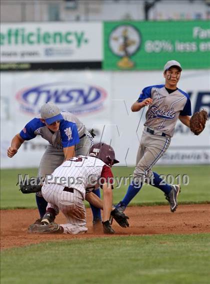 Thumbnail 2 in Lyons vs. Cuba-Rushford (Section 5 Class C Final) photogallery.