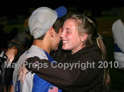 Thumbnail 2 in Lyons vs. Cuba-Rushford (Section 5 Class C Final) photogallery.