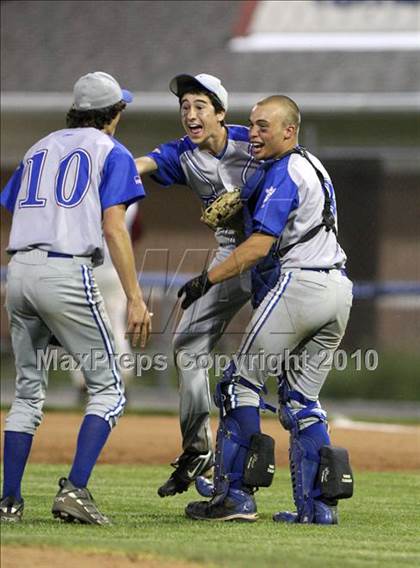 Thumbnail 1 in Lyons vs. Cuba-Rushford (Section 5 Class C Final) photogallery.