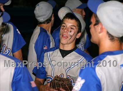 Thumbnail 2 in Lyons vs. Cuba-Rushford (Section 5 Class C Final) photogallery.