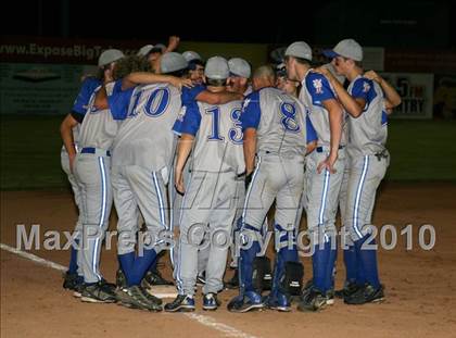 Thumbnail 2 in Lyons vs. Cuba-Rushford (Section 5 Class C Final) photogallery.