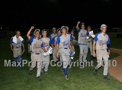 Thumbnail 2 in Lyons vs. Cuba-Rushford (Section 5 Class C Final) photogallery.