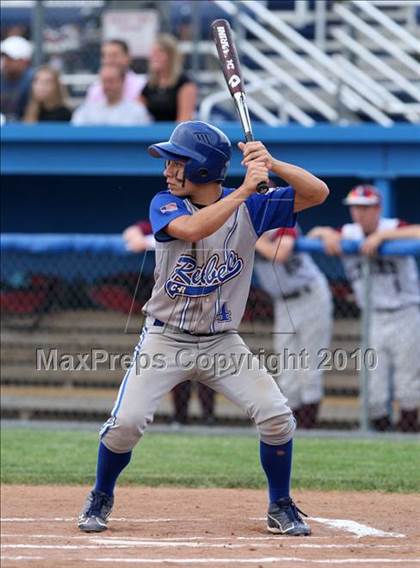 Thumbnail 3 in Lyons vs. Cuba-Rushford (Section 5 Class C Final) photogallery.