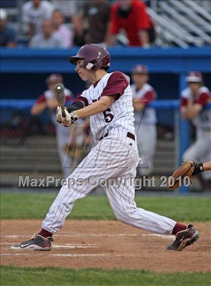 Thumbnail 1 in Lyons vs. Cuba-Rushford (Section 5 Class C Final) photogallery.