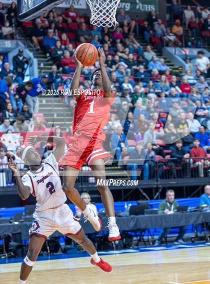 Thumbnail 1 in Tappan Zee vs Binghamton (NYSPHSAA Class AA Semifinal) photogallery.