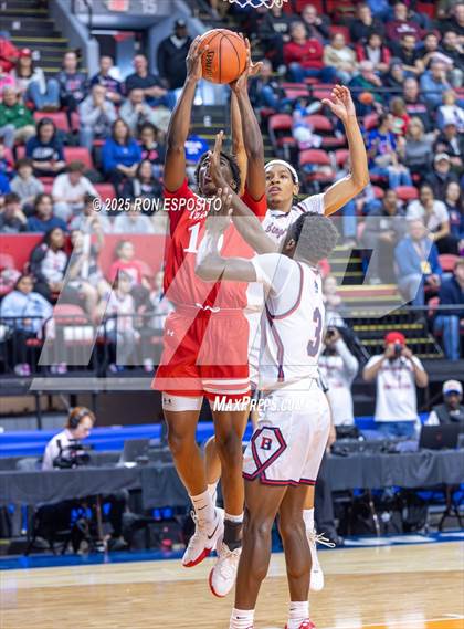 Thumbnail 2 in Tappan Zee vs Binghamton (NYSPHSAA Class AA Semifinal) photogallery.