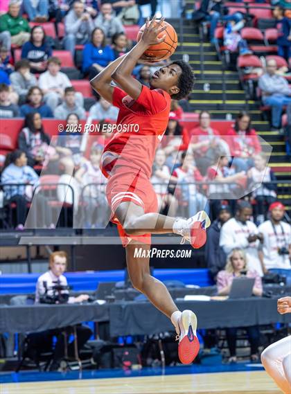 Thumbnail 3 in Tappan Zee vs Binghamton (NYSPHSAA Class AA Semifinal) photogallery.