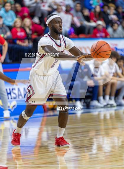 Thumbnail 2 in Tappan Zee vs Binghamton (NYSPHSAA Class AA Semifinal) photogallery.