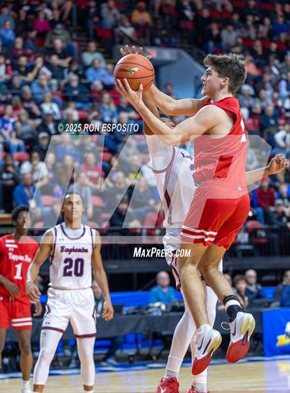 Thumbnail 2 in Tappan Zee vs Binghamton (NYSPHSAA Class AA Semifinal) photogallery.