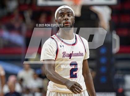 Thumbnail 1 in Tappan Zee vs Binghamton (NYSPHSAA Class AA Semifinal) photogallery.