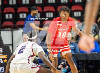 Thumbnail 3 in Tappan Zee vs Binghamton (NYSPHSAA Class AA Semifinal) photogallery.