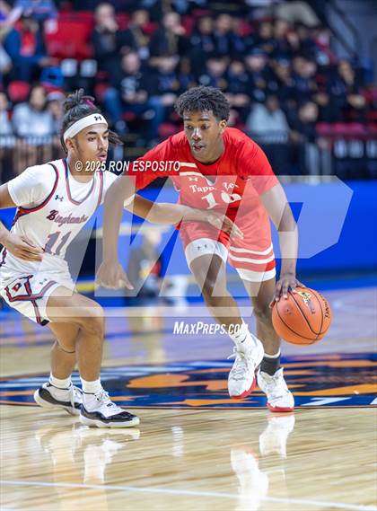 Thumbnail 2 in Tappan Zee vs Binghamton (NYSPHSAA Class AA Semifinal) photogallery.