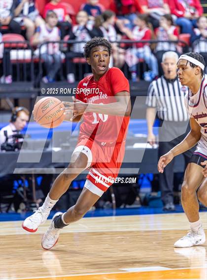 Thumbnail 2 in Tappan Zee vs Binghamton (NYSPHSAA Class AA Semifinal) photogallery.