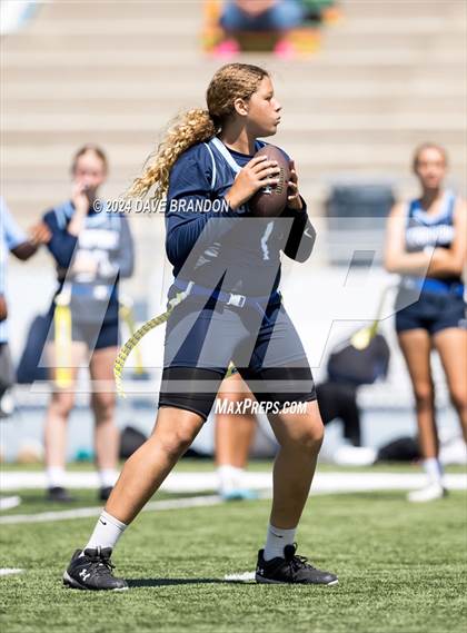 Thumbnail 1 in Lompoc vs. Camarillo photogallery.