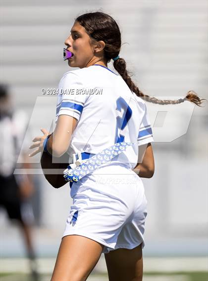 Thumbnail 2 in Lompoc vs. Camarillo photogallery.
