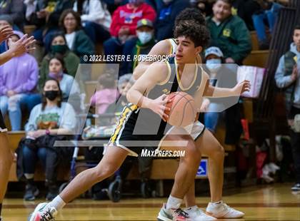 Thumbnail 2 in Crystal City vs. Rio Hondo (UIL 4A Area Playoffs) photogallery.