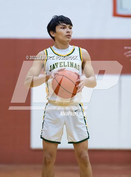Thumbnail 2 in Crystal City vs. Rio Hondo (UIL 4A Area Playoffs) photogallery.