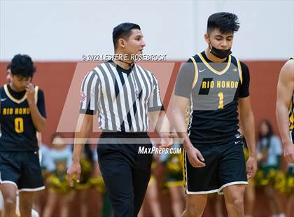 Thumbnail 3 in Crystal City vs. Rio Hondo (UIL 4A Area Playoffs) photogallery.