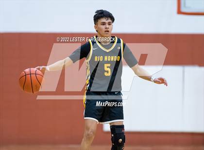 Thumbnail 1 in Crystal City vs. Rio Hondo (UIL 4A Area Playoffs) photogallery.