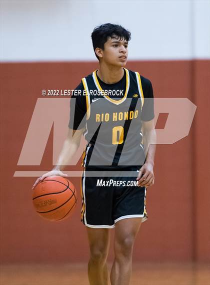 Thumbnail 1 in Crystal City vs. Rio Hondo (UIL 4A Area Playoffs) photogallery.