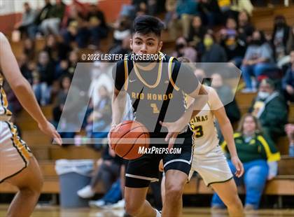 Thumbnail 3 in Crystal City vs. Rio Hondo (UIL 4A Area Playoffs) photogallery.