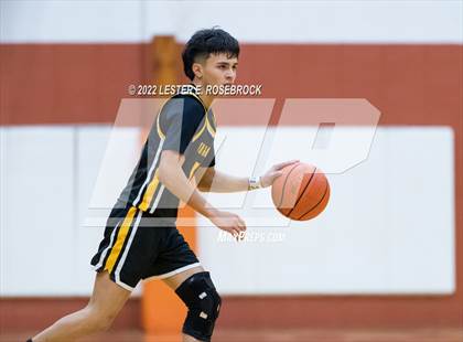 Thumbnail 2 in Crystal City vs. Rio Hondo (UIL 4A Area Playoffs) photogallery.