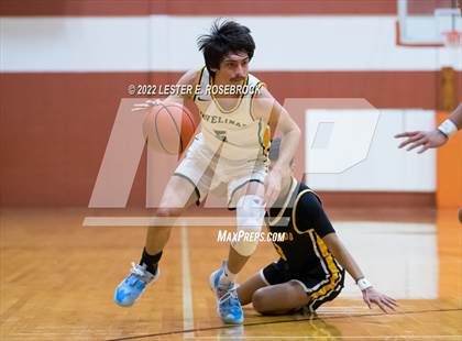 Thumbnail 1 in Crystal City vs. Rio Hondo (UIL 4A Area Playoffs) photogallery.