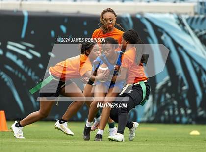 Thumbnail 3 in Stanton vs FAMU DRS (Jaguars Preseason Classic) photogallery.