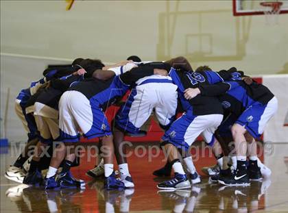 Thumbnail 2 in Windward vs. Bellevue (MaxPreps Holiday Classic) photogallery.