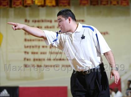 Thumbnail 3 in Windward vs. Bellevue (MaxPreps Holiday Classic) photogallery.