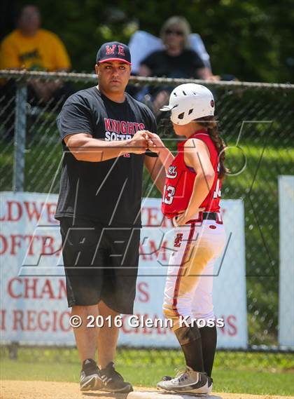 Thumbnail 2 in West Essex vs. Middletown South photogallery.