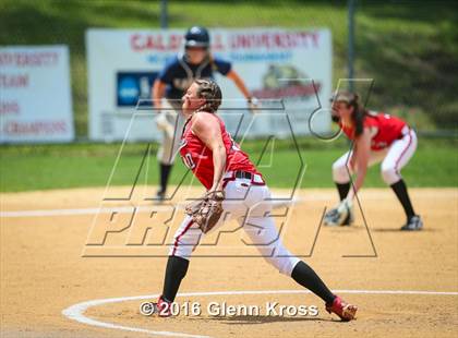 Thumbnail 2 in West Essex vs. Middletown South photogallery.