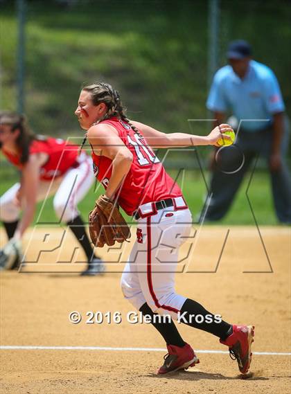 Thumbnail 2 in West Essex vs. Middletown South photogallery.