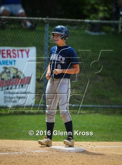 Thumbnail 2 in West Essex vs. Middletown South photogallery.