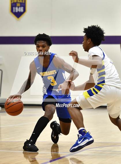 Thumbnail 3 in St. Francis de Sales vs Farragut (Bob Hambric Shootout) photogallery.